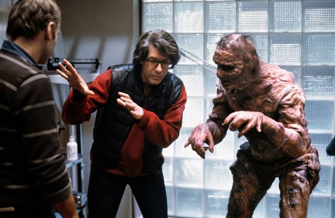 David Cronenberg, en el set de rodaje de su versión de La mosca.