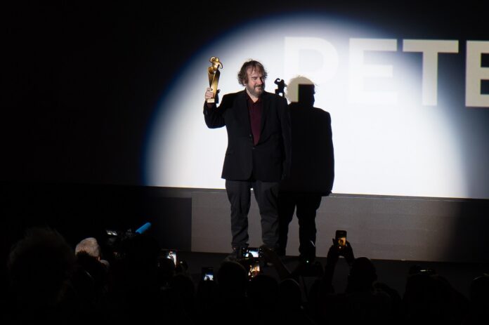 Peter Jackson recoge su premio con forma de King Kong en Sitges. Foto de Nicolás Fumero